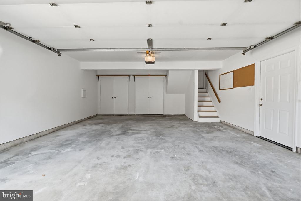 7559 CHRISLAND COVE