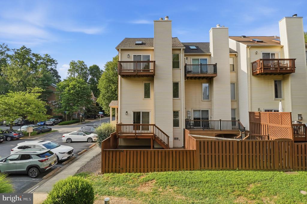 7559 CHRISLAND COVE