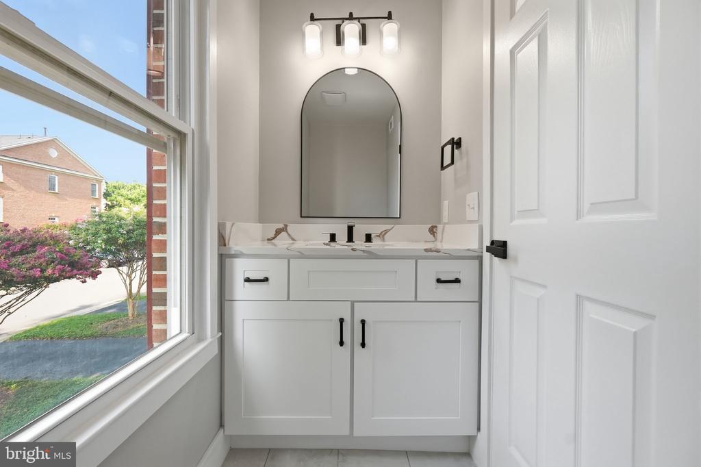 7559 CHRISLAND COVE
