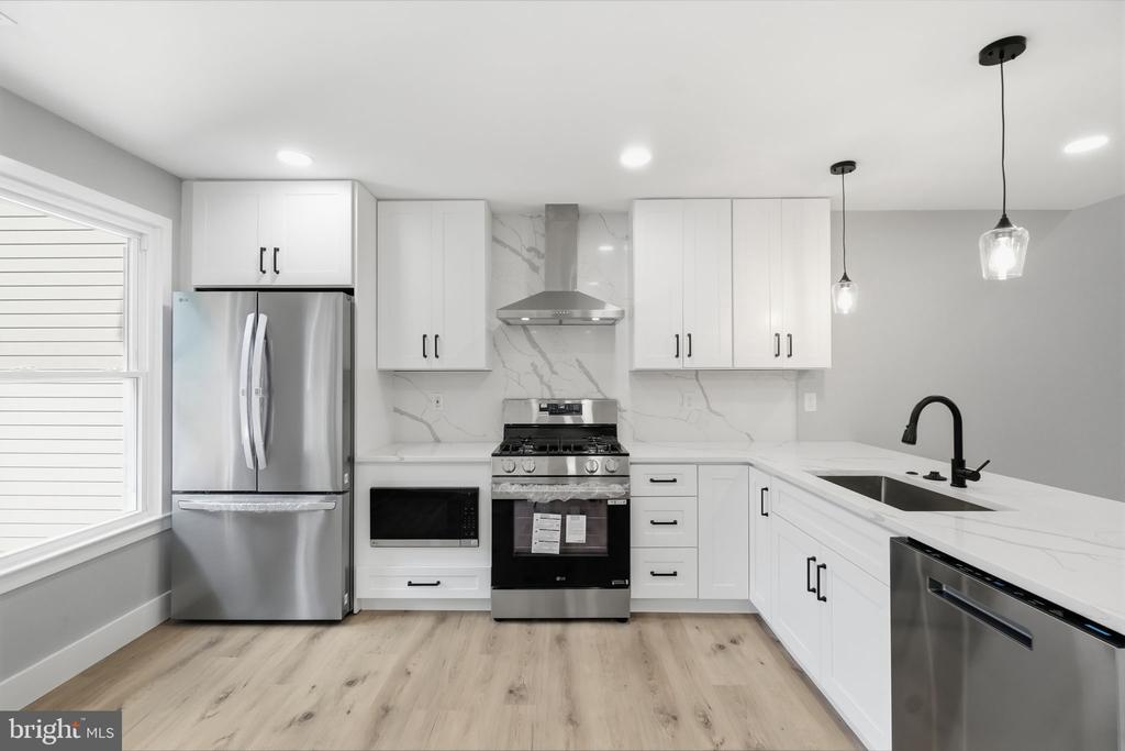 7559 CHRISLAND COVE