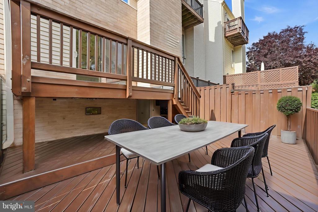 7559 CHRISLAND COVE