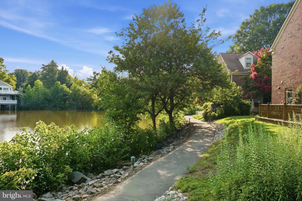 7559 CHRISLAND COVE