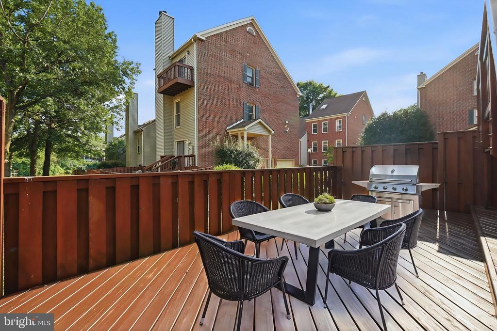 7559 CHRISLAND COVE