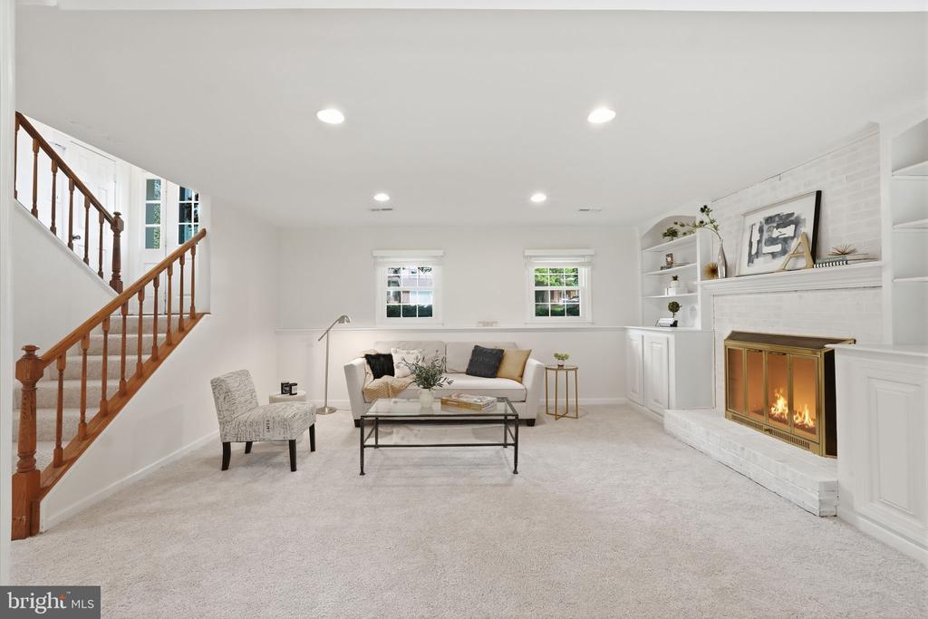 3213 ALLNESS LANE