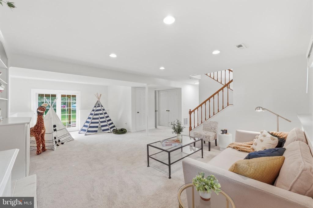 3213 ALLNESS LANE