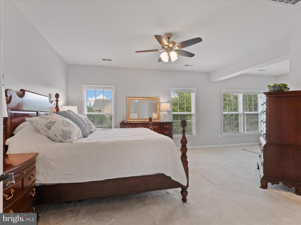 42911 Park Brooke Ct