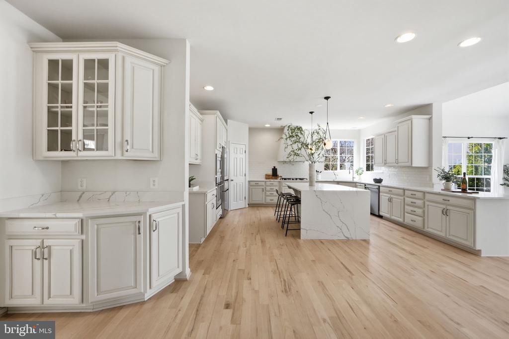 22320 LOST BRANCH CIRCLE