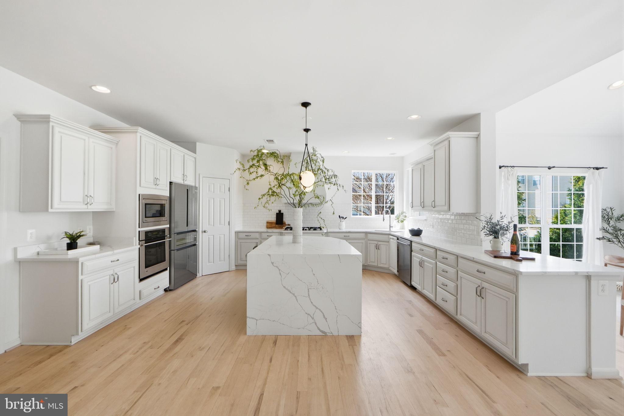 22320 LOST BRANCH CIRCLE