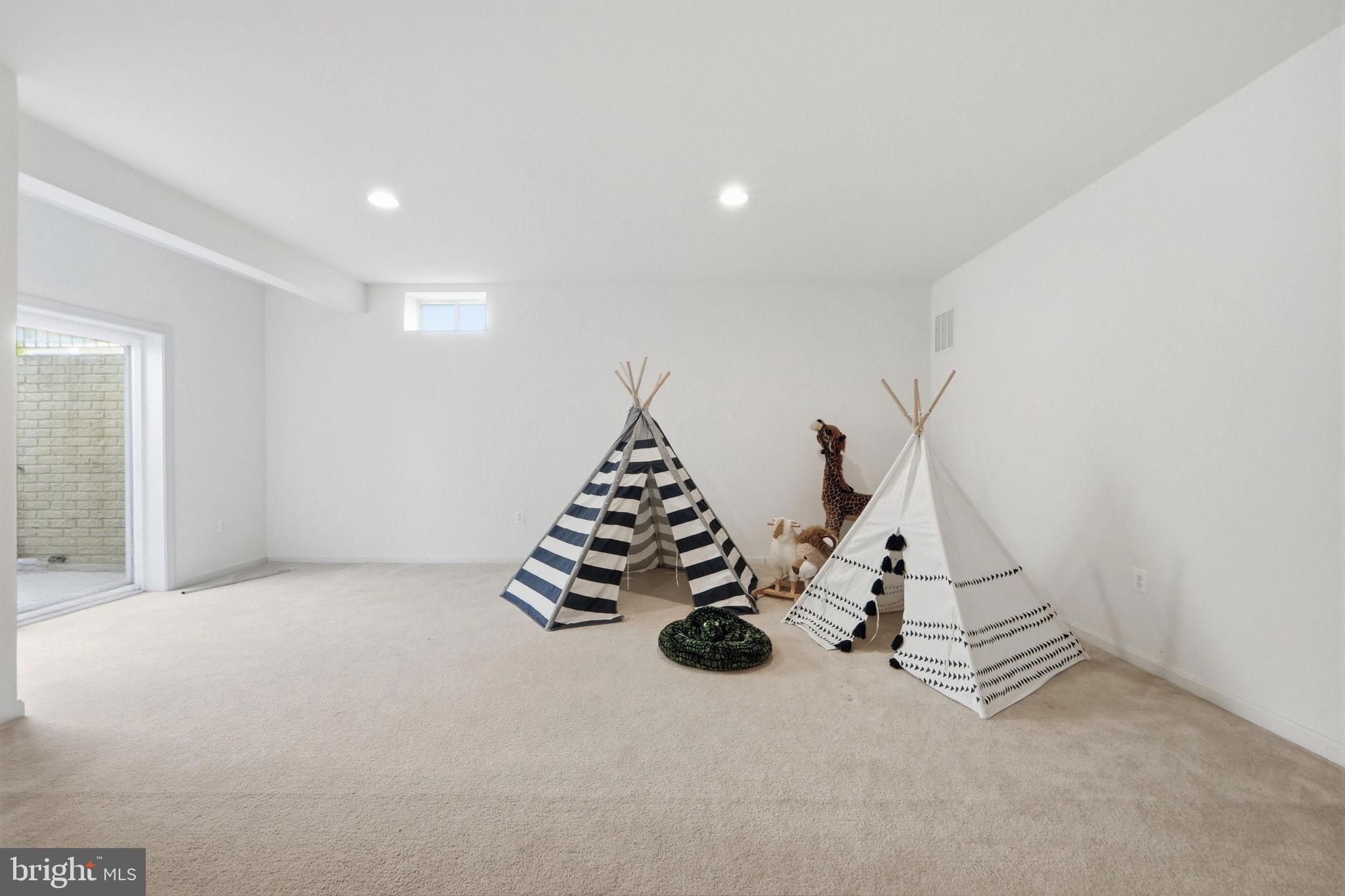 22320 LOST BRANCH CIRCLE