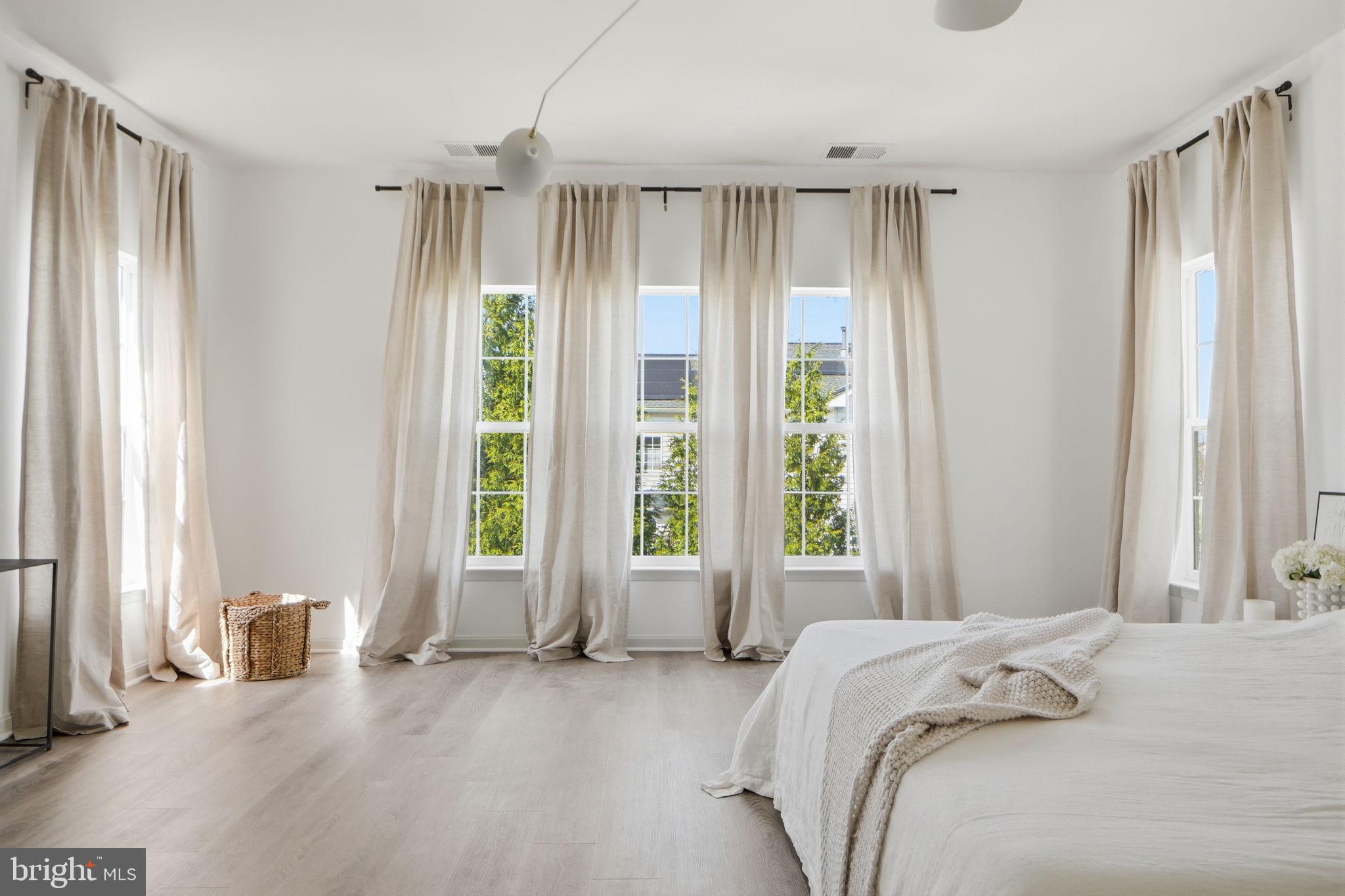 22320 LOST BRANCH CIRCLE