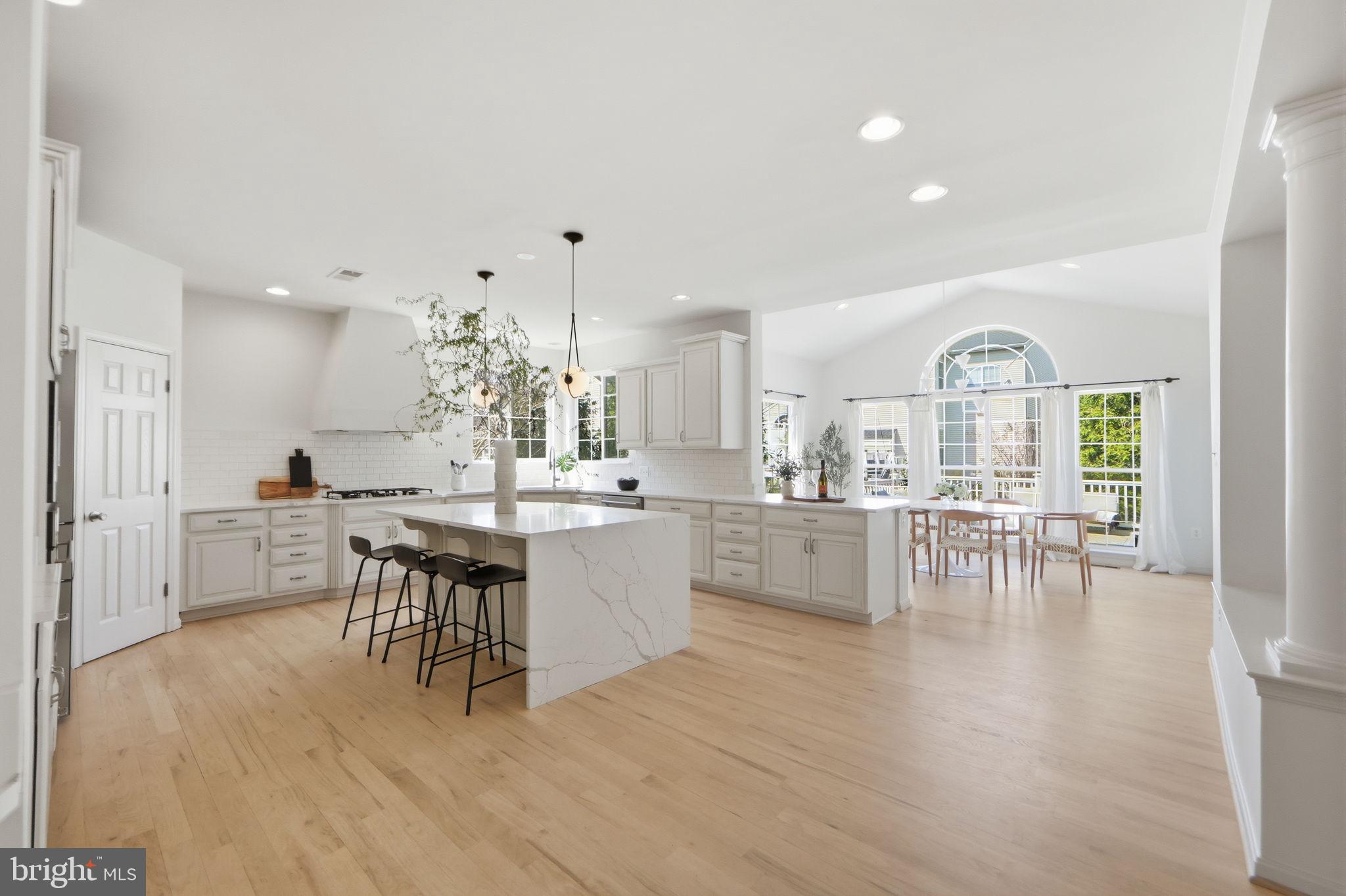 22320 LOST BRANCH CIRCLE