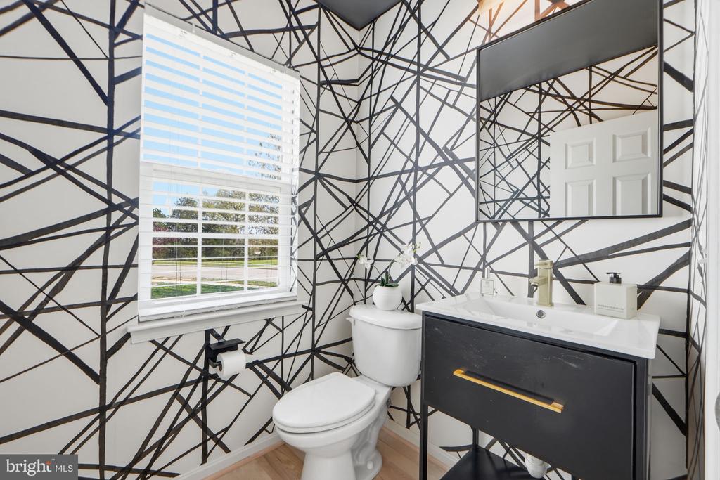 22320 LOST BRANCH CIRCLE