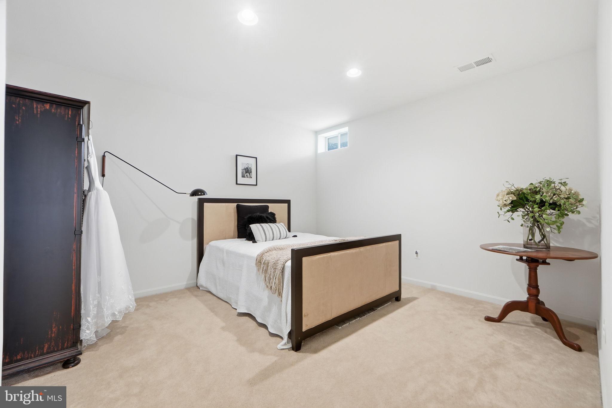 22320 LOST BRANCH CIRCLE