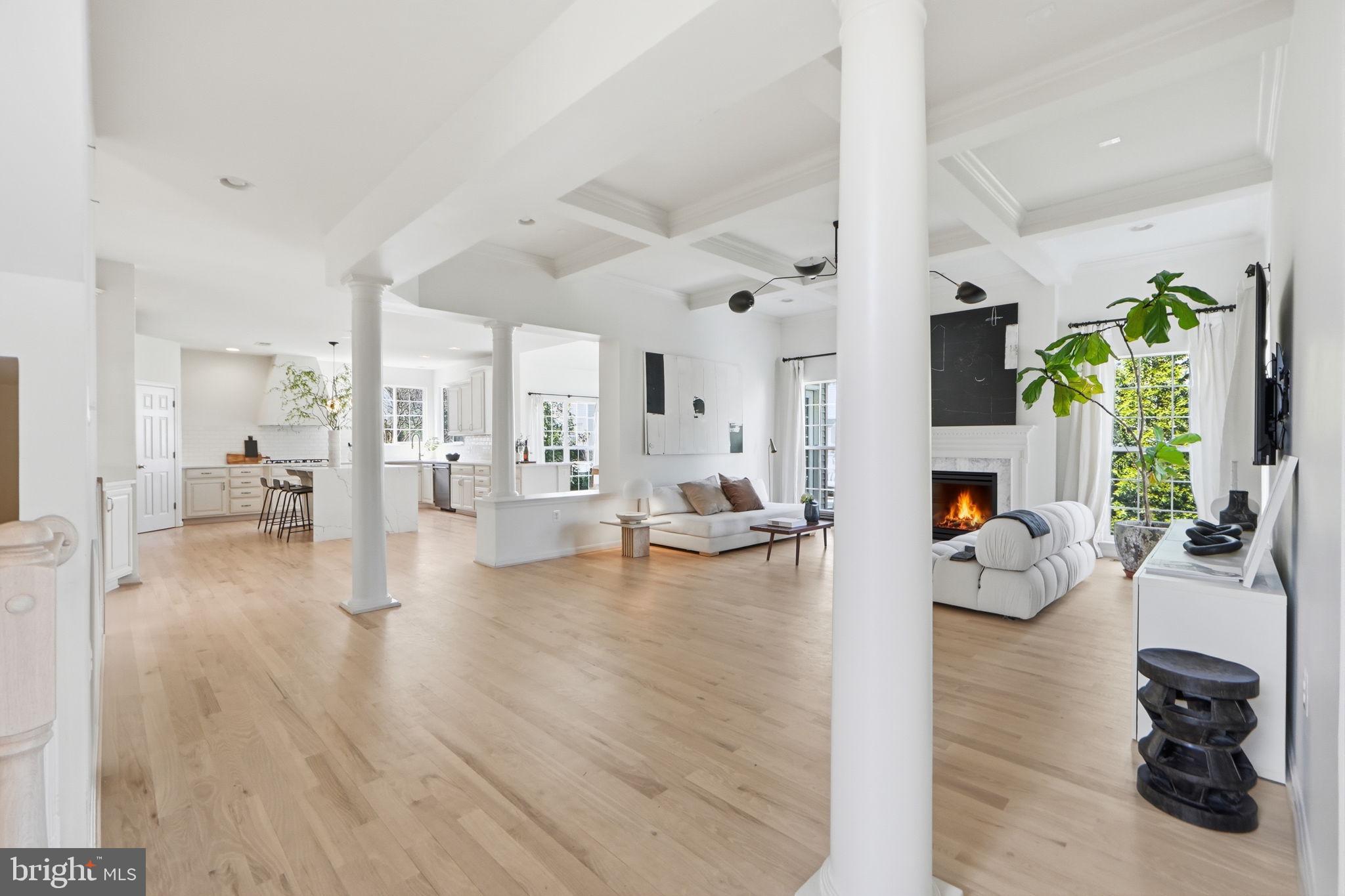 22320 LOST BRANCH CIRCLE