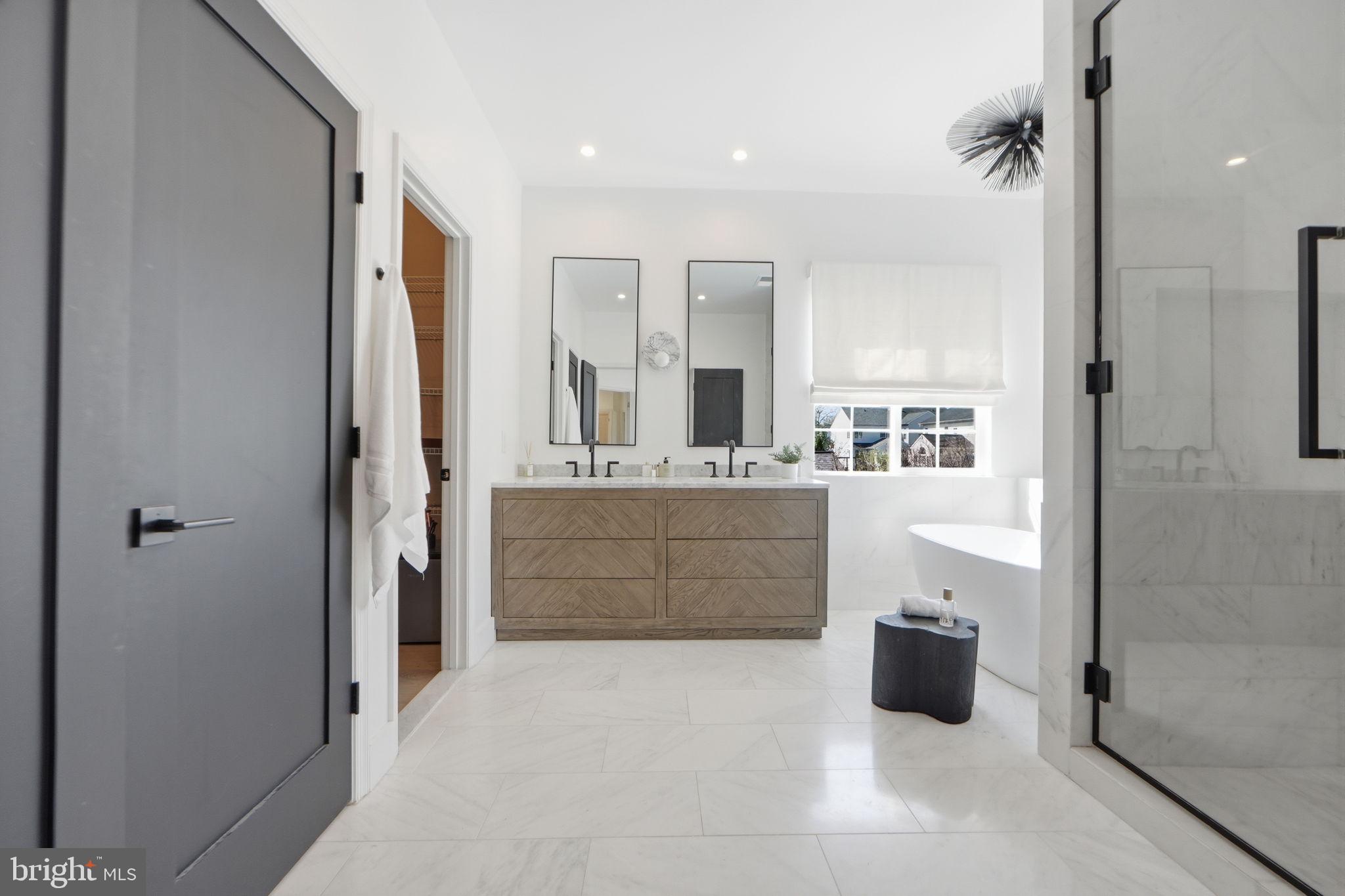 22320 LOST BRANCH CIRCLE