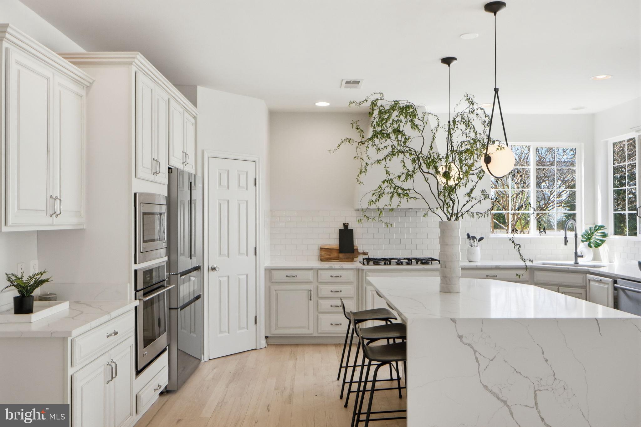 22320 LOST BRANCH CIRCLE