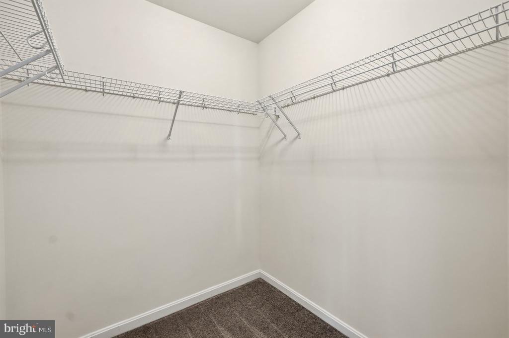 21392 GLEBE VIEW DRIVE