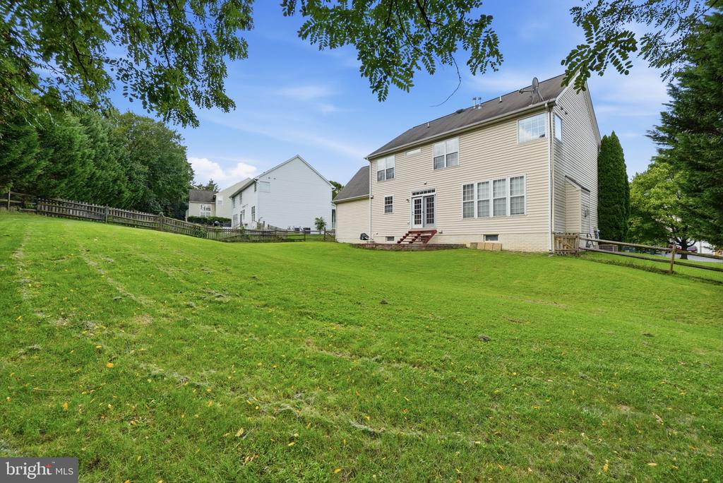 21392 GLEBE VIEW DRIVE