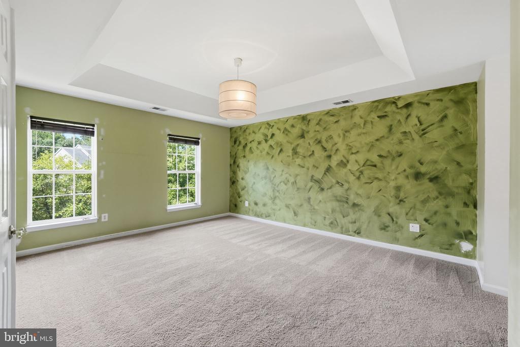 21392 GLEBE VIEW DRIVE