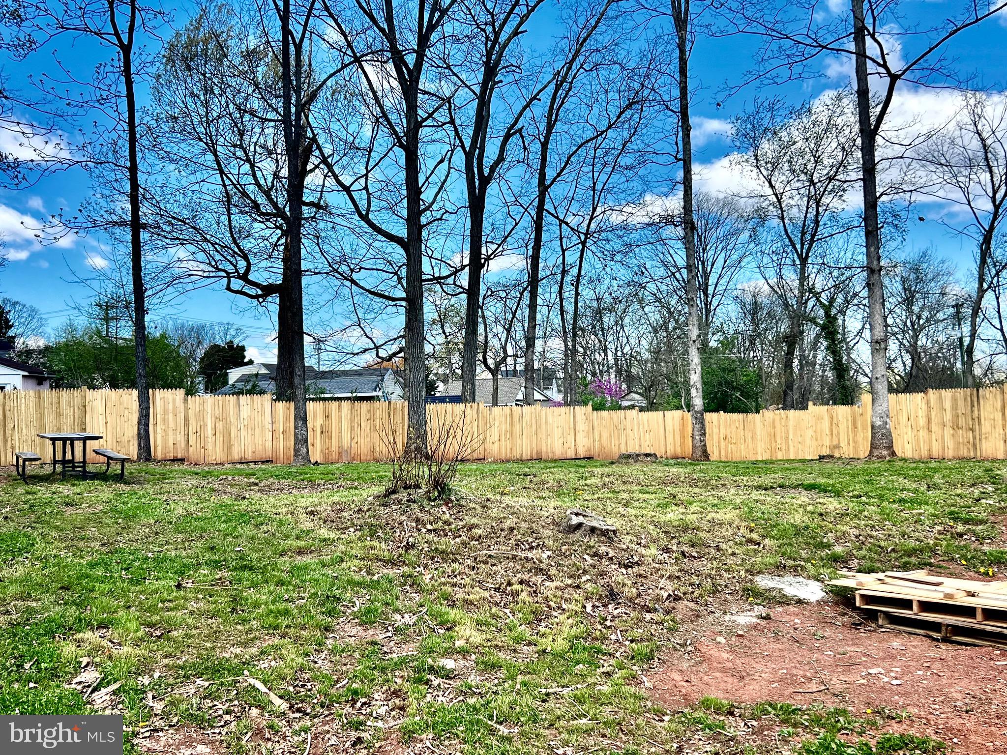 129 Courtney Dr