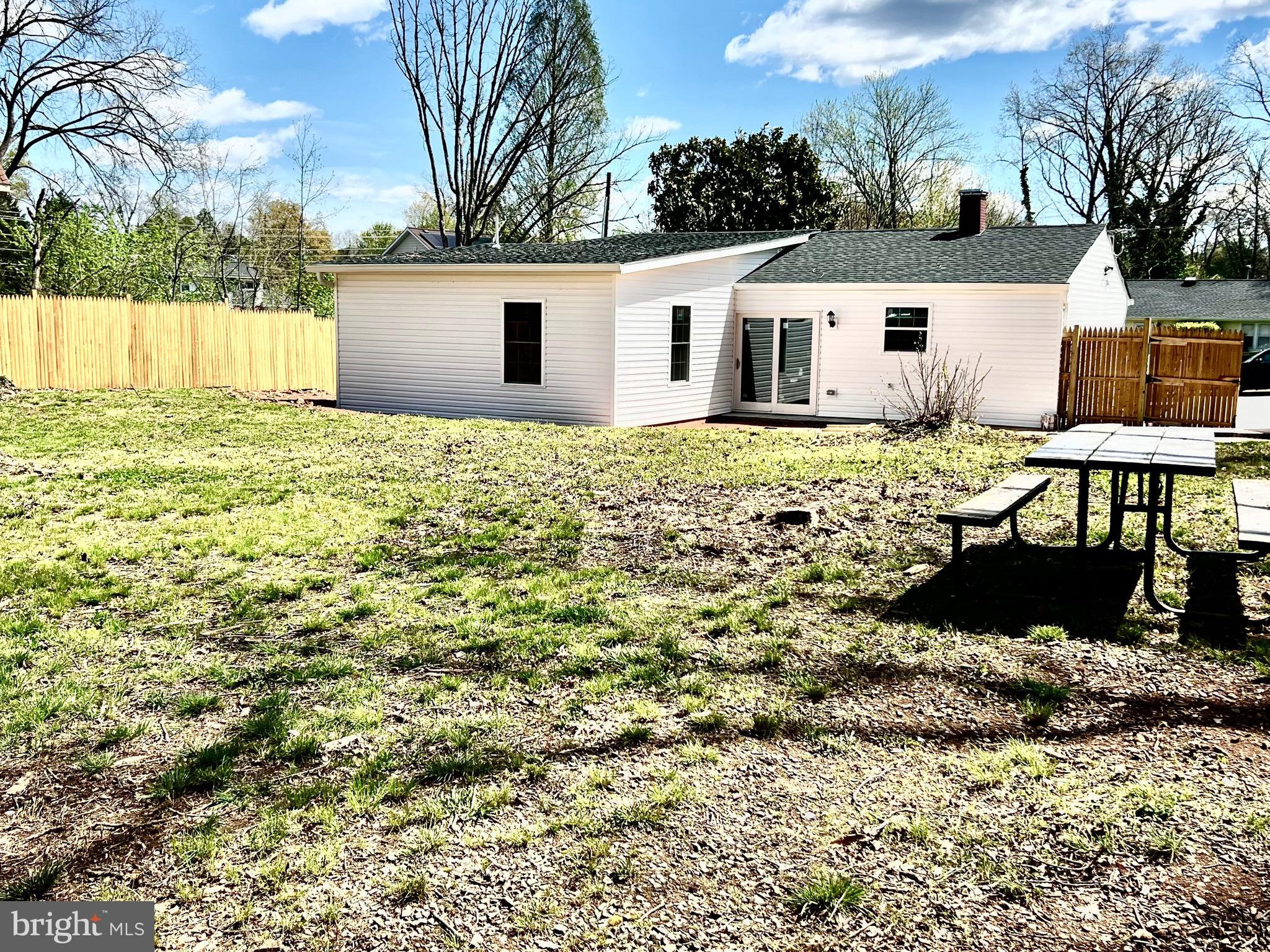129 Courtney Dr