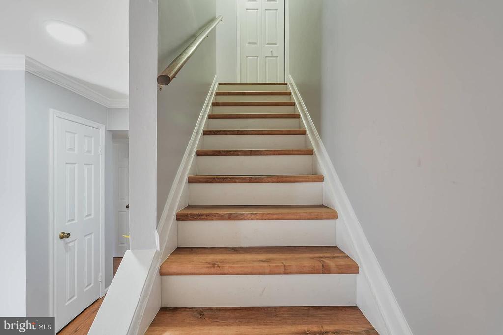 5876 PONTIAC DRIVE