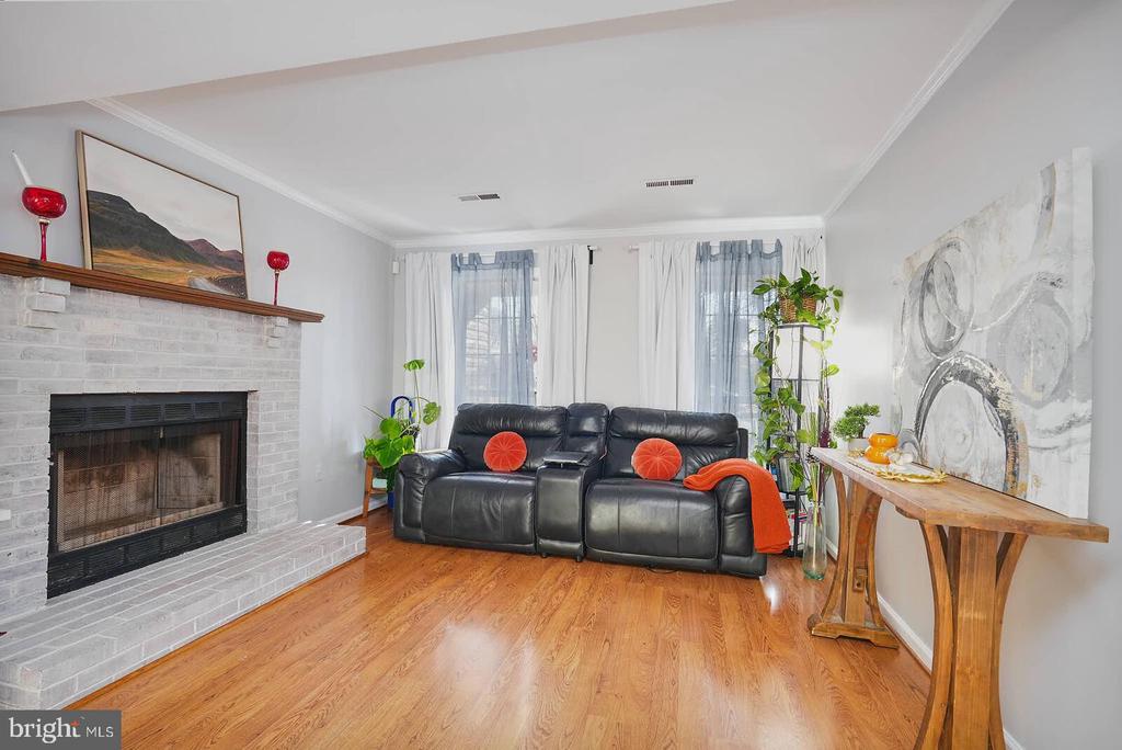5876 PONTIAC DRIVE