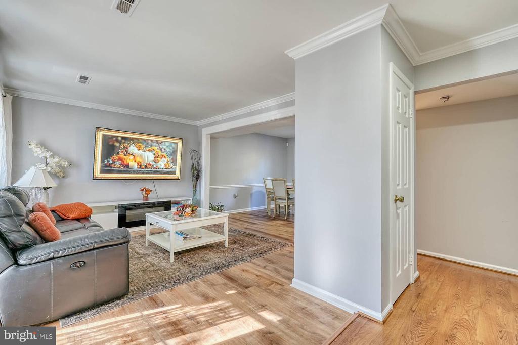5876 PONTIAC DRIVE