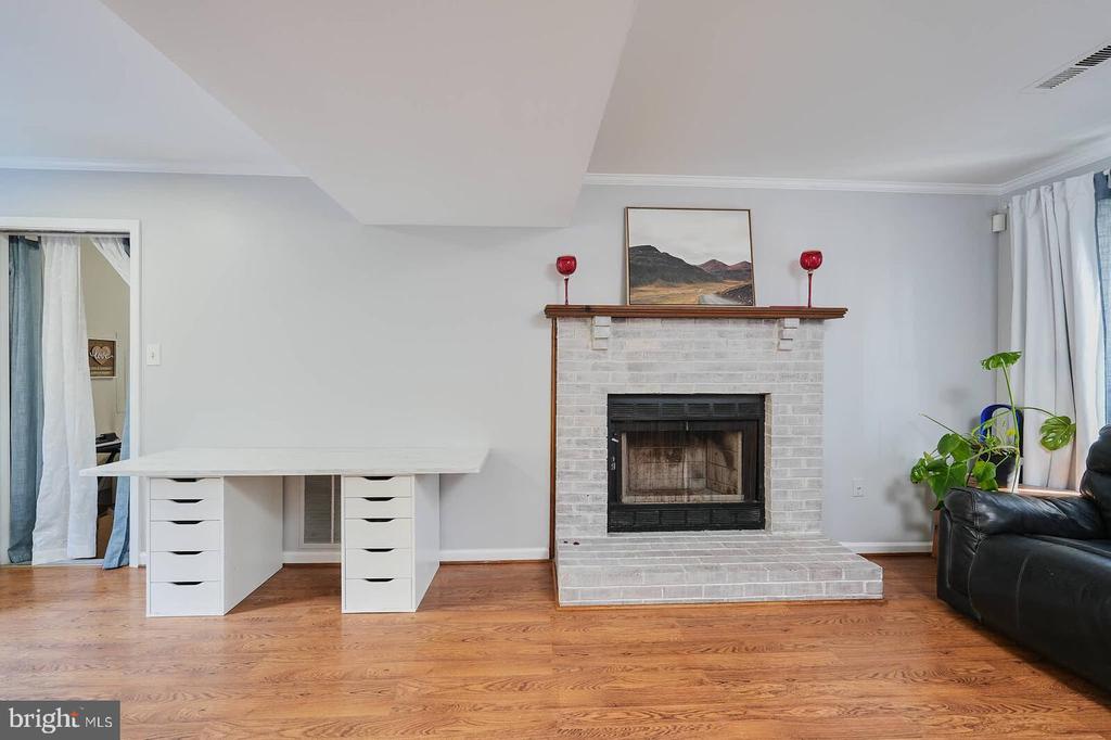 5876 PONTIAC DRIVE