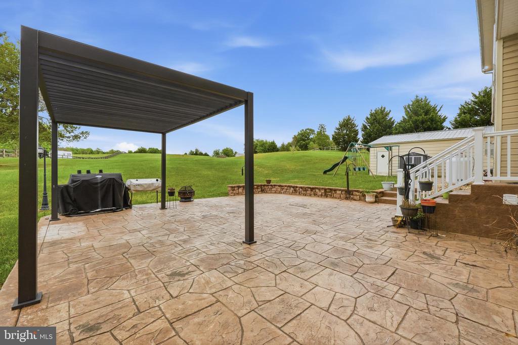 51 EQUESTRIAN DRIVE