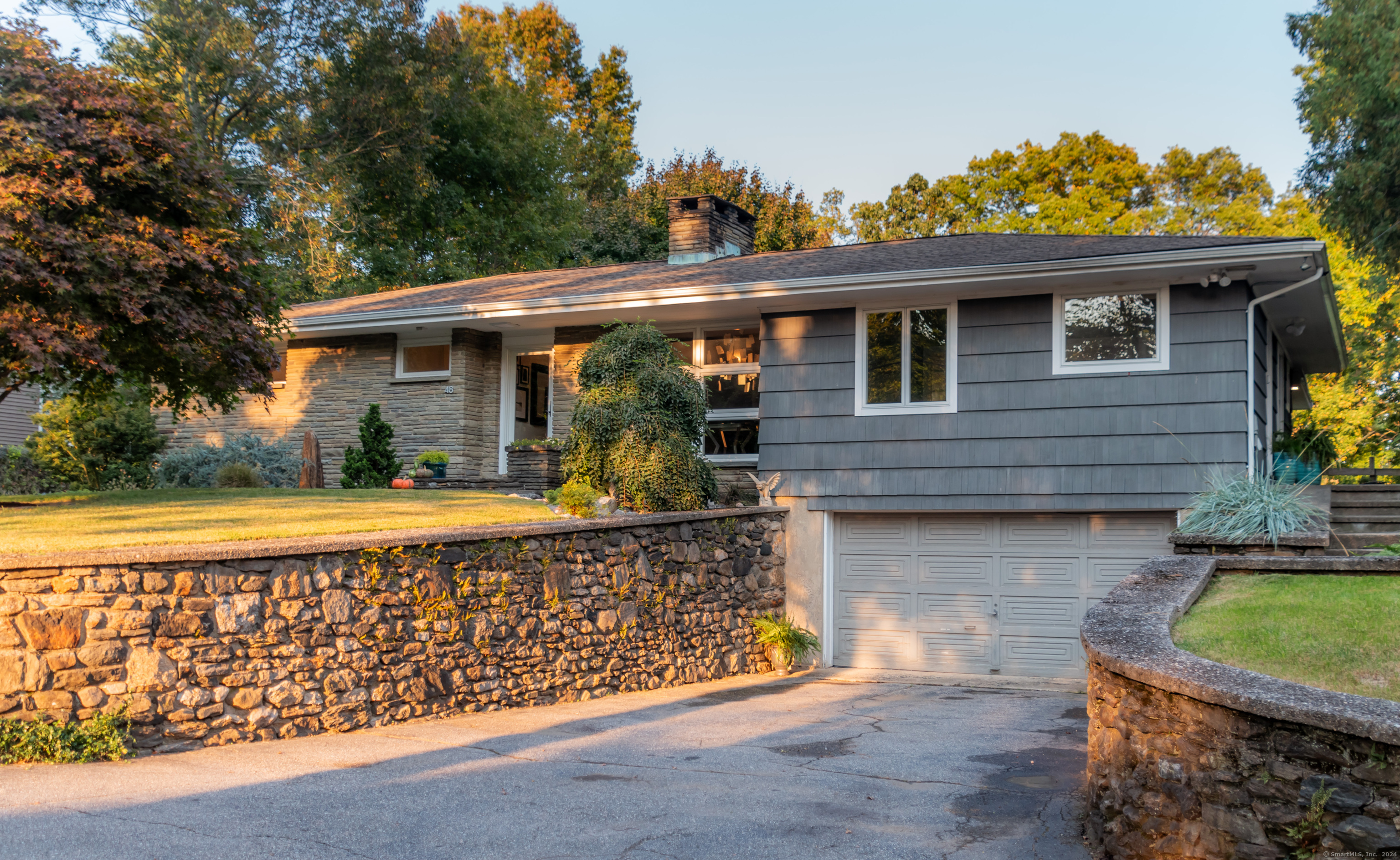 48 Lounsbury Road