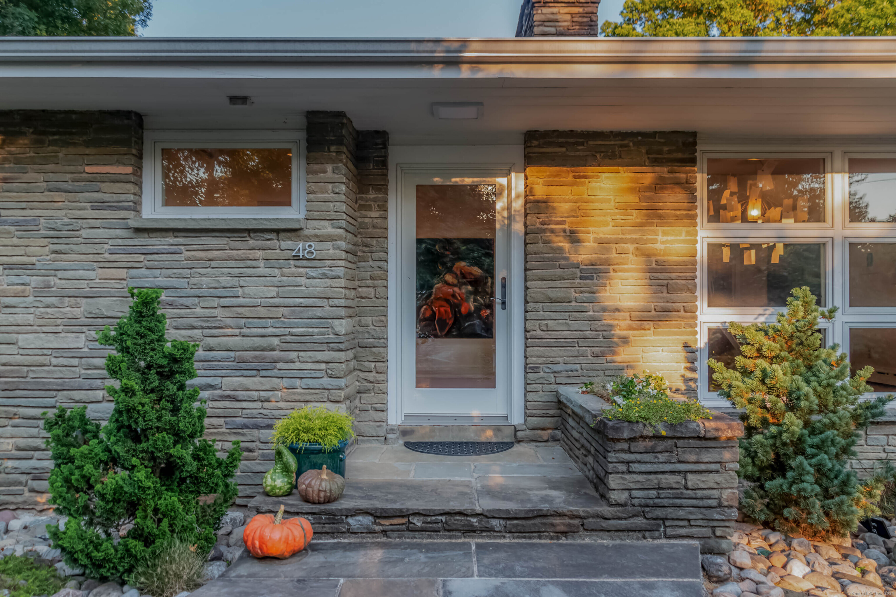 48 Lounsbury Road