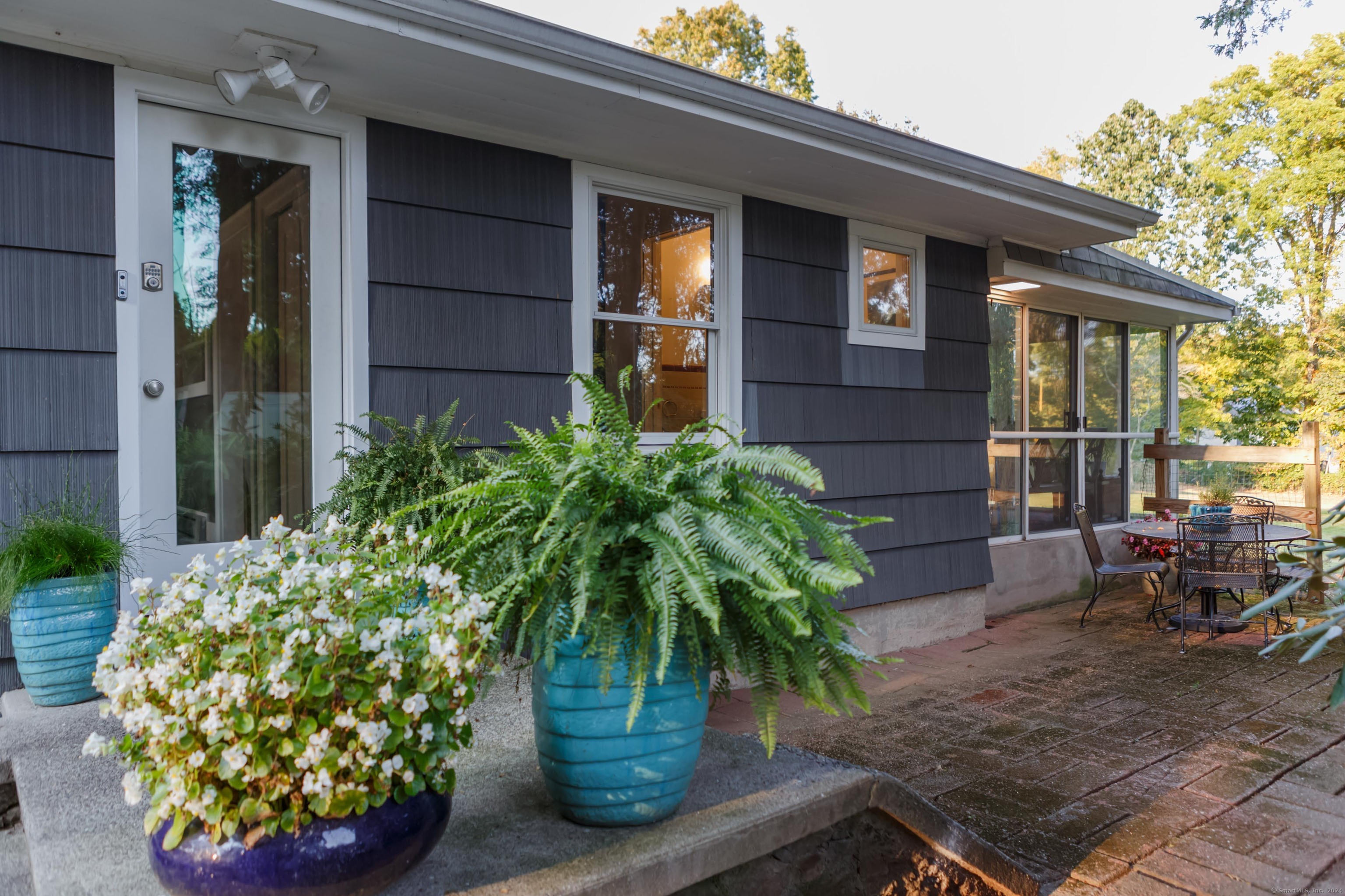 48 Lounsbury Road