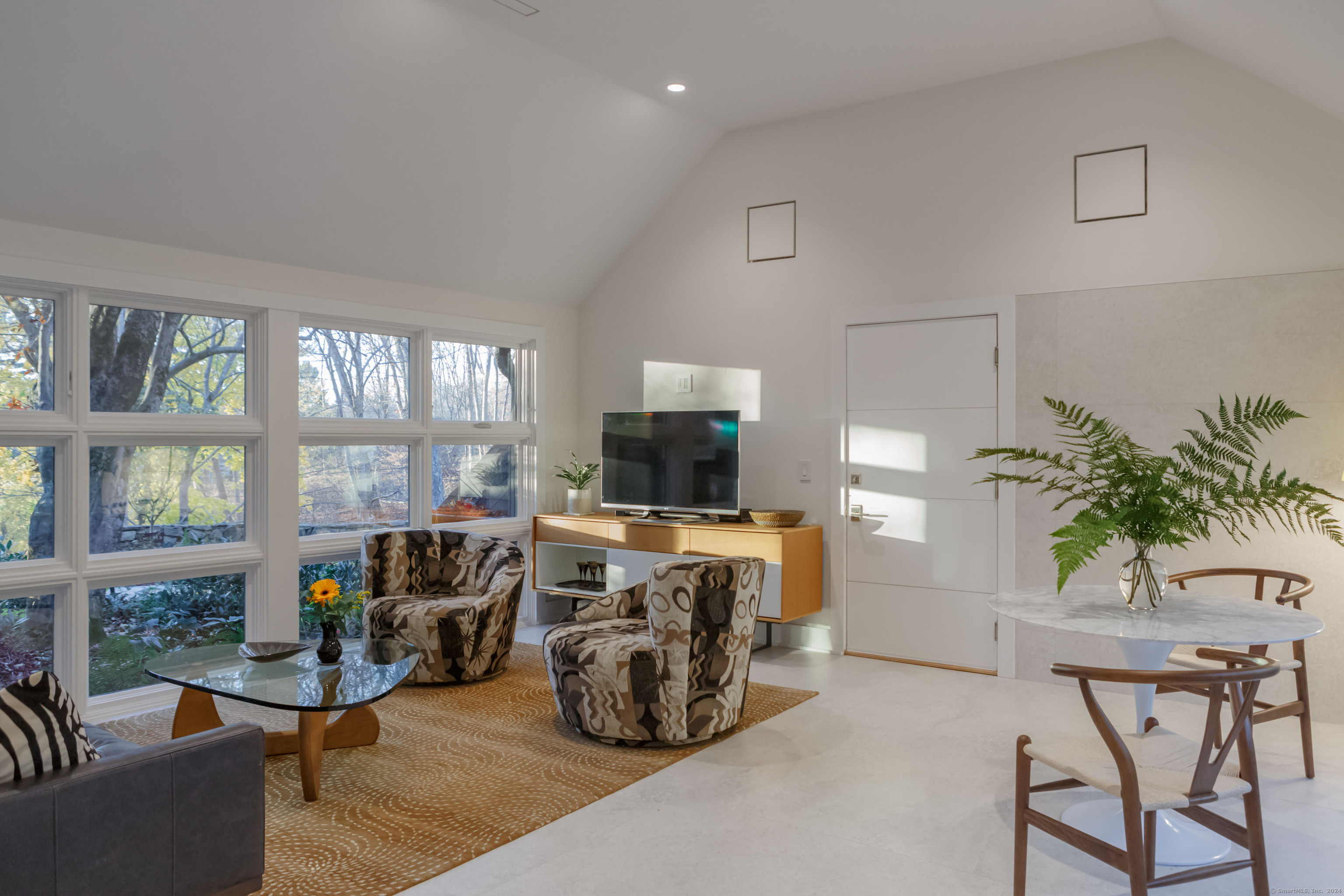 17 Greenbrier Road