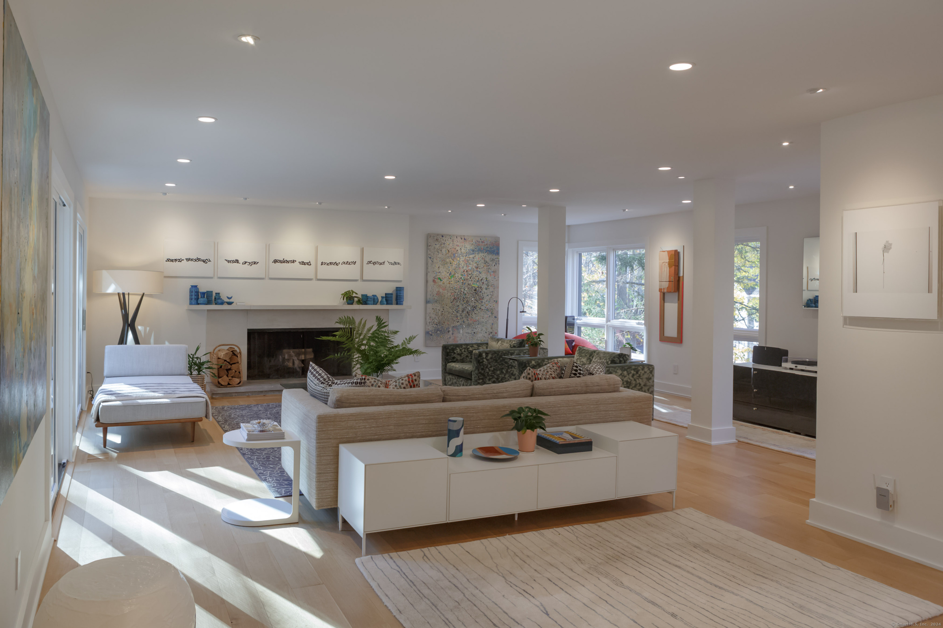 17 Greenbrier Road