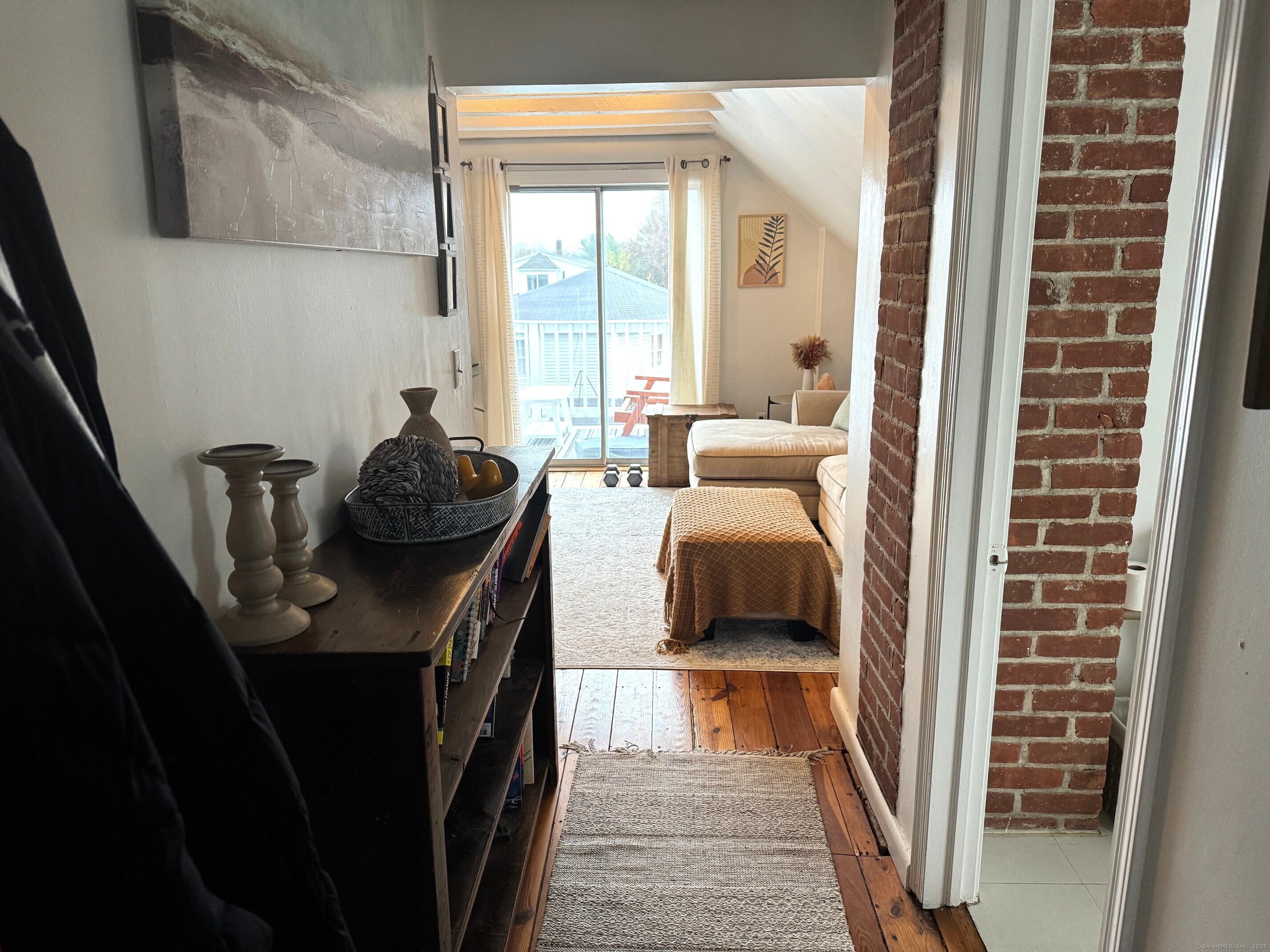 289A Halley Avenue