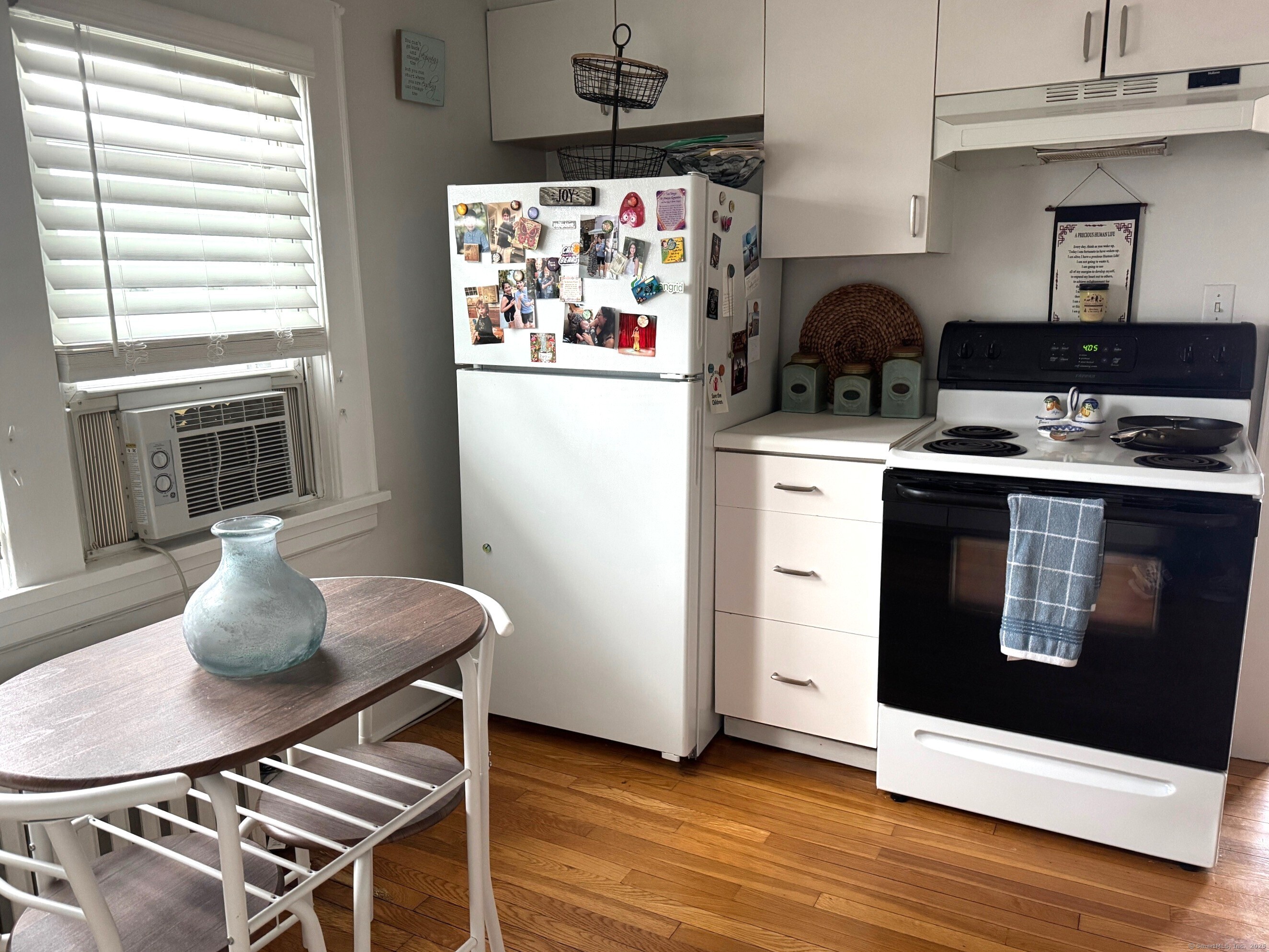 289A Halley Avenue