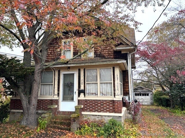 122 Colony Street