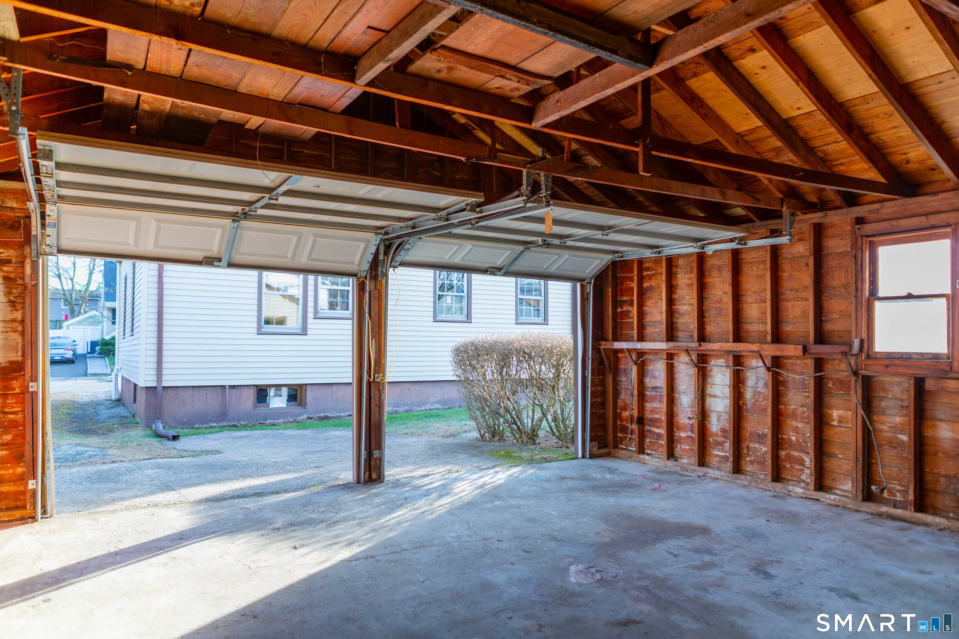 496 Burnsford Avenue