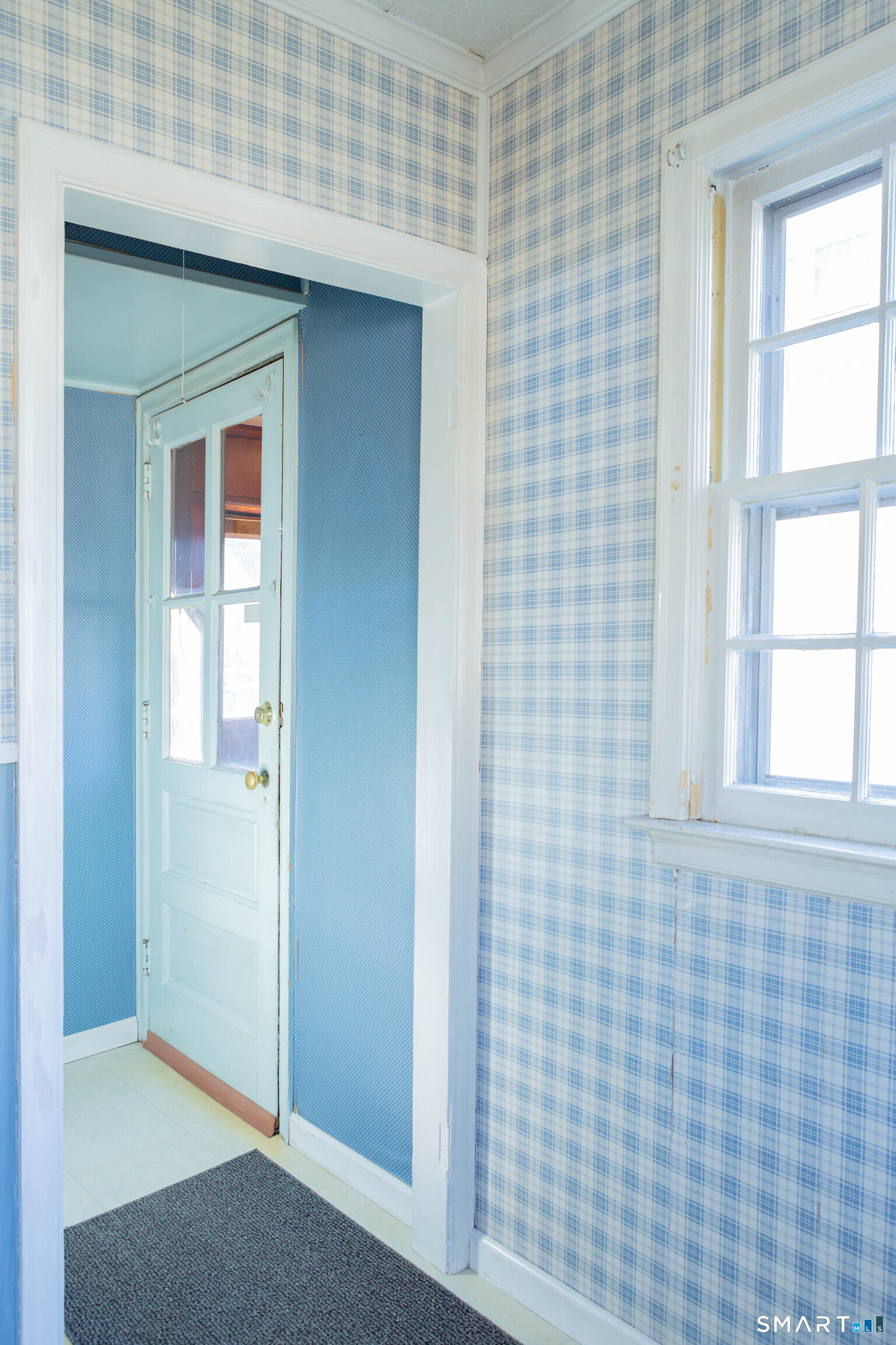 496 Burnsford Avenue