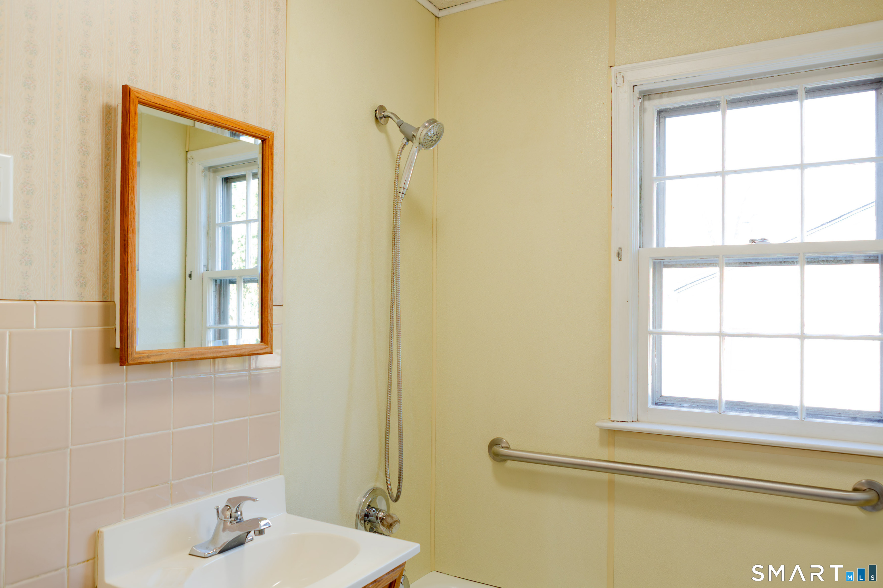 496 Burnsford Avenue