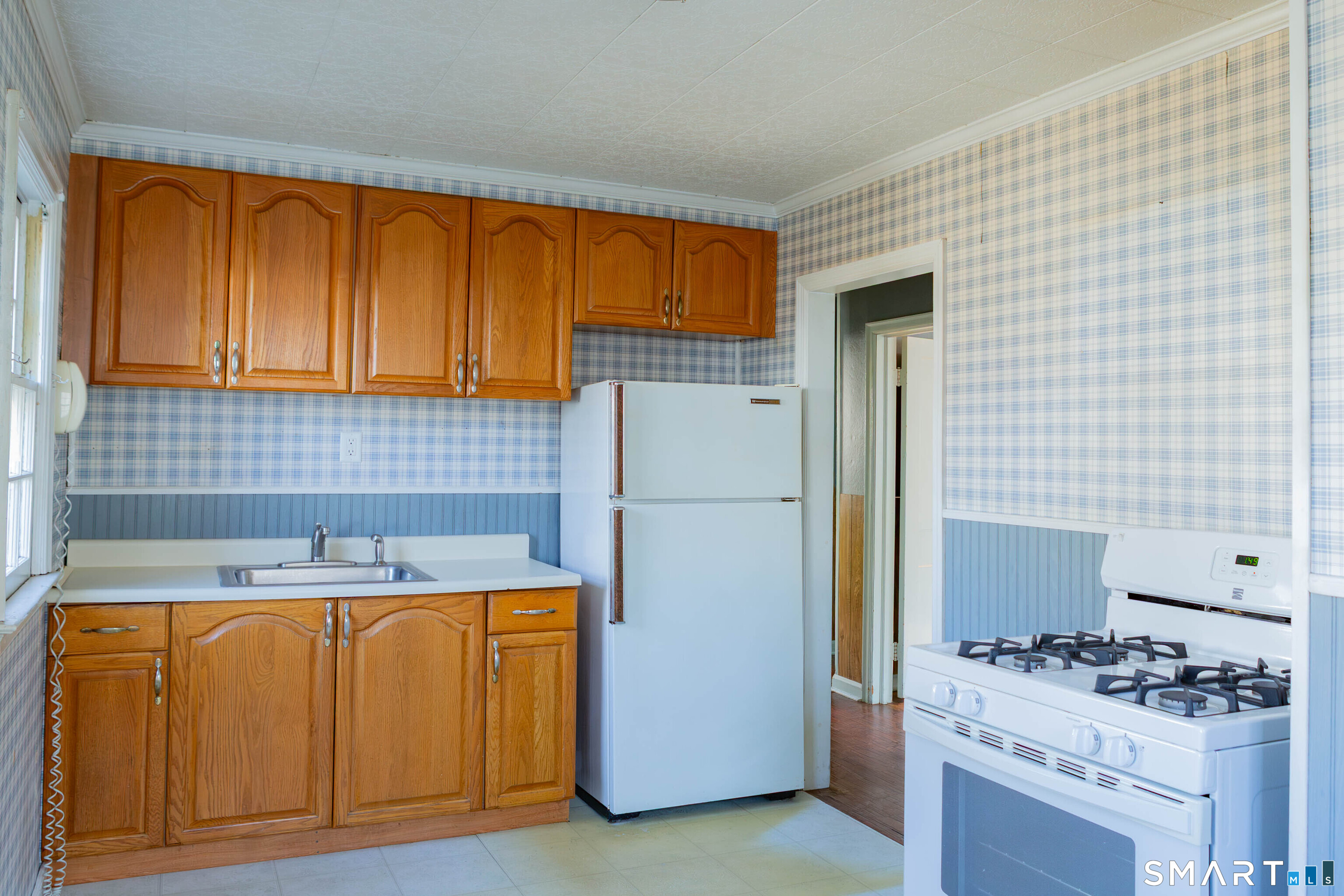 496 Burnsford Avenue