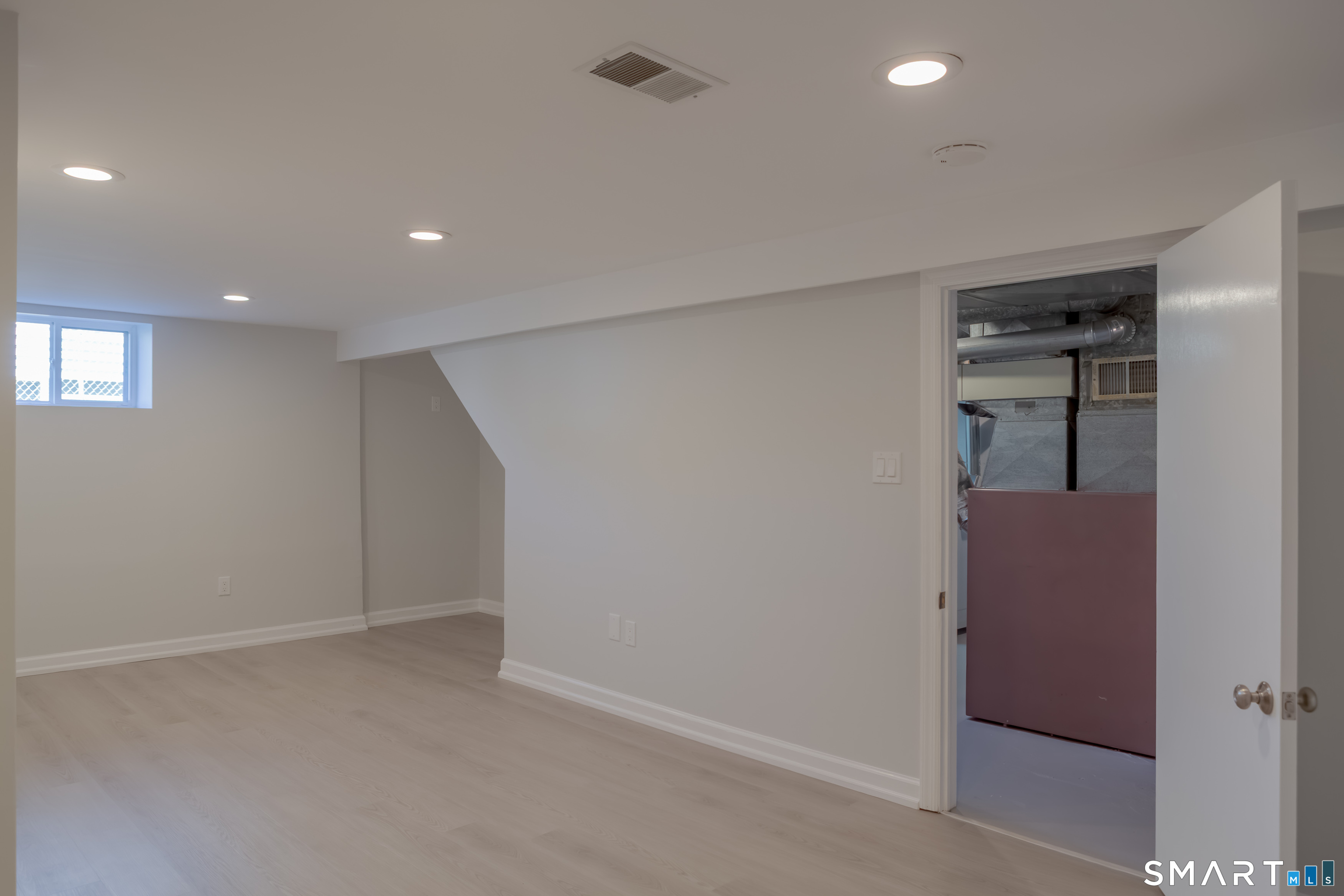 21 Bertrose Avenue