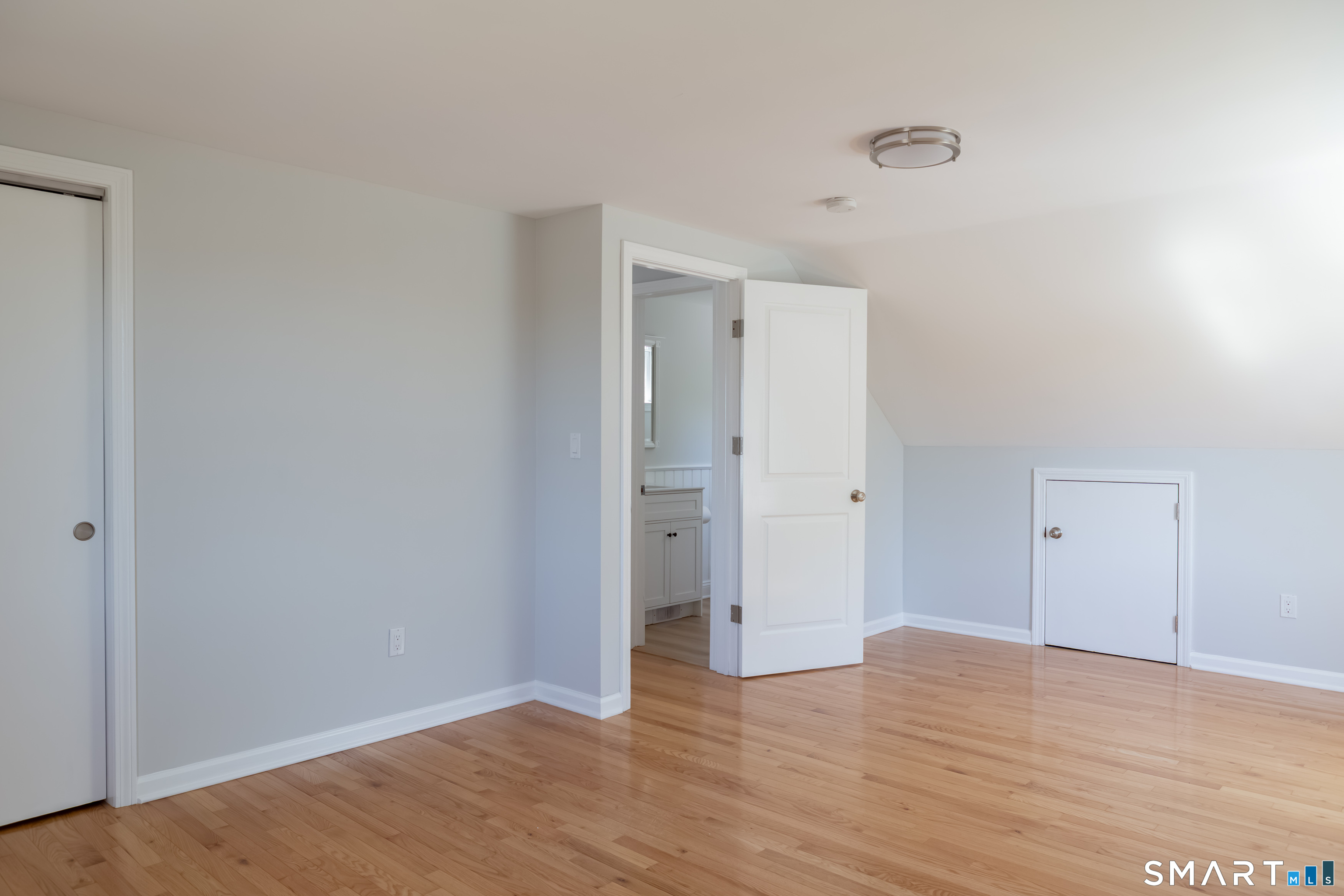 21 Bertrose Avenue