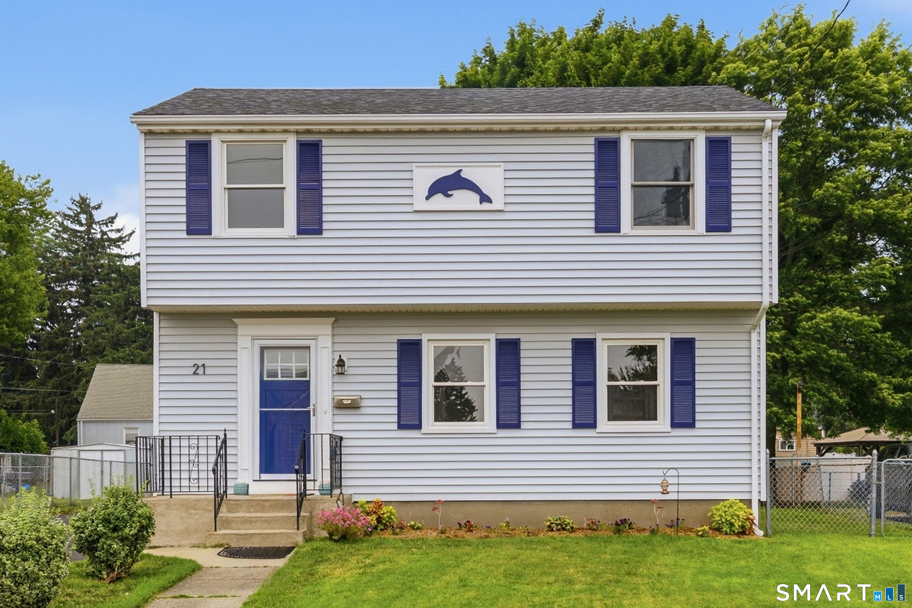 21 Bertrose Avenue