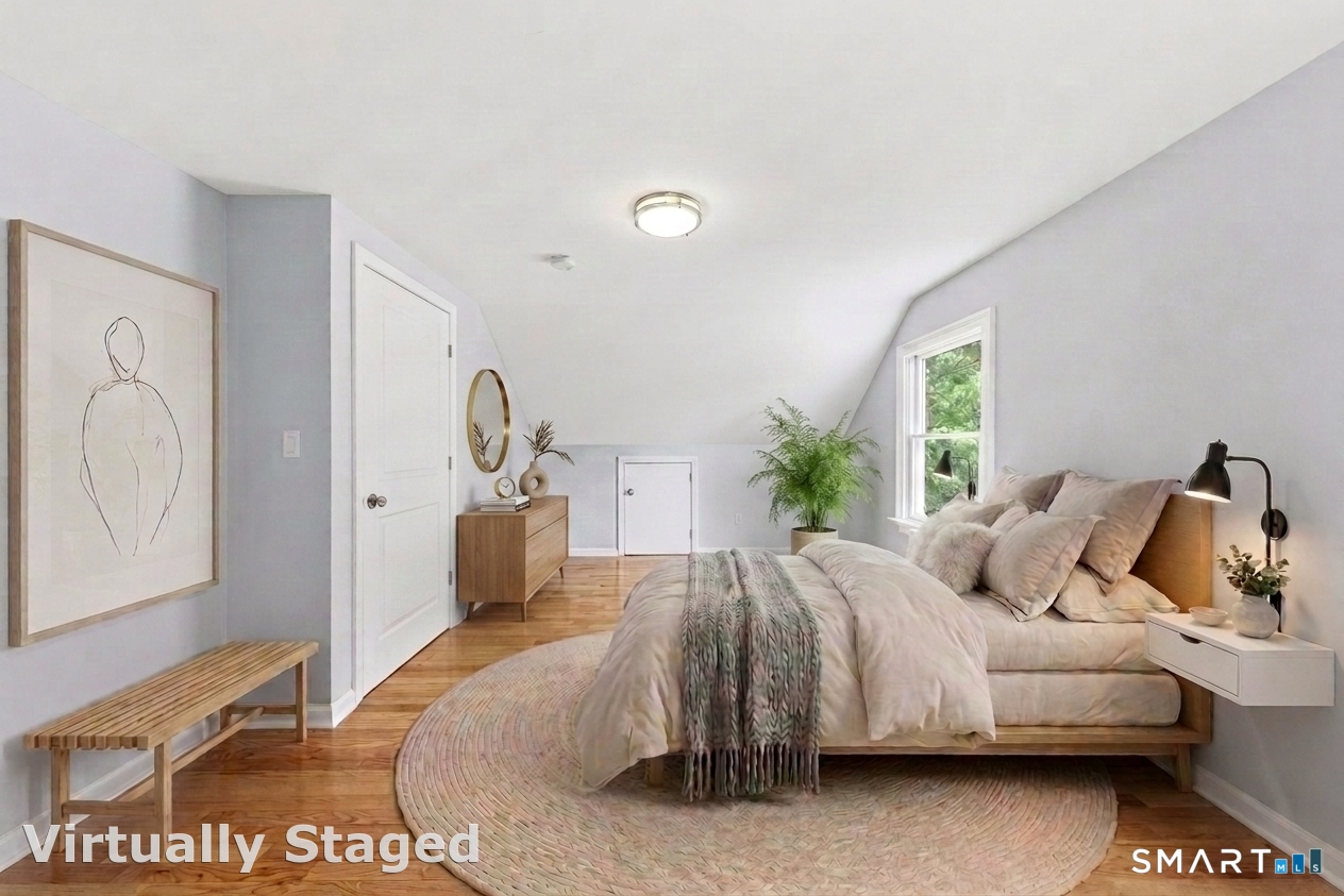 21 Bertrose Avenue