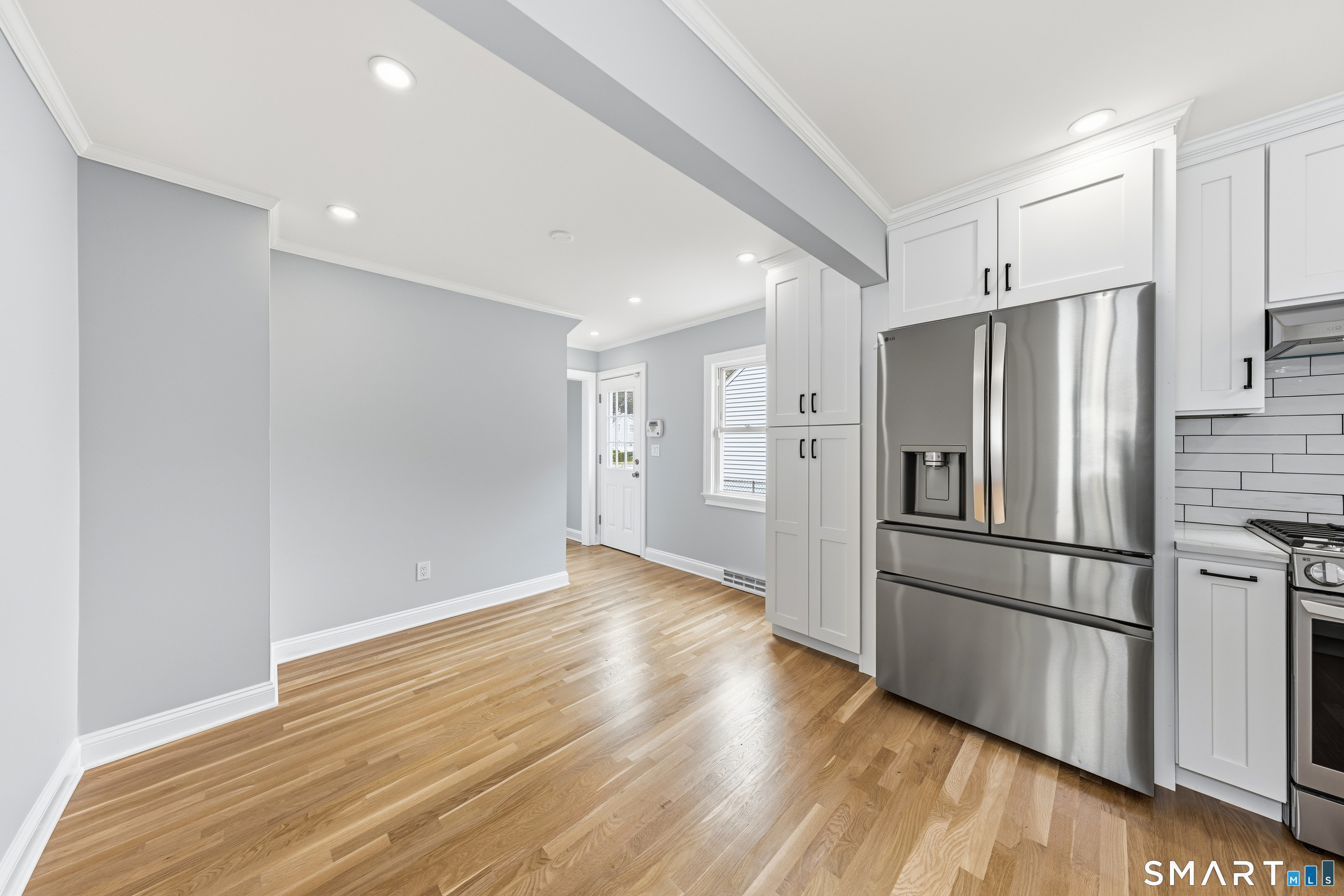 21 Bertrose Avenue