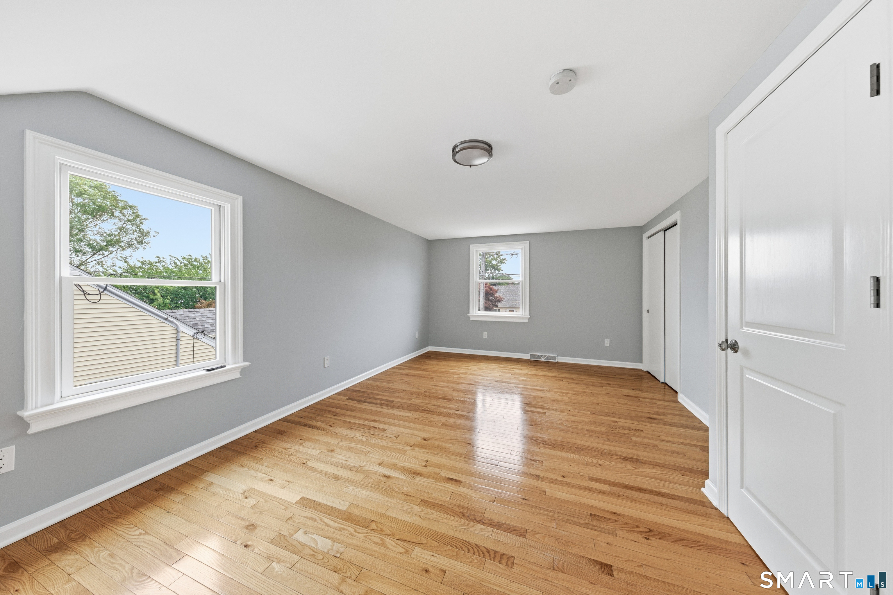 21 Bertrose Avenue