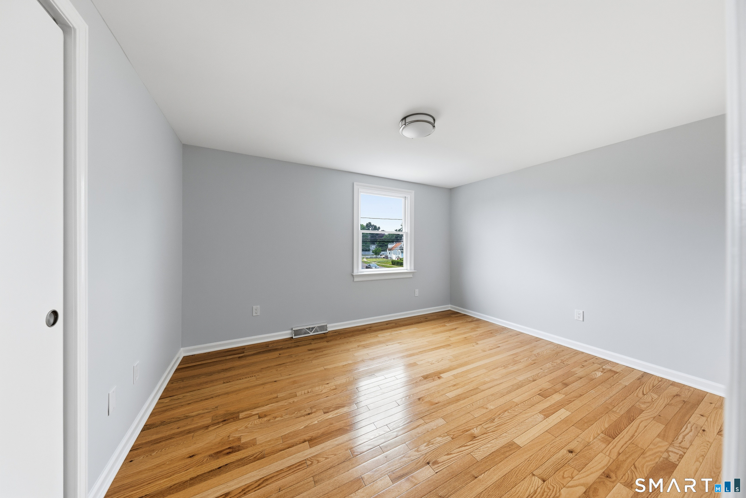 21 Bertrose Avenue