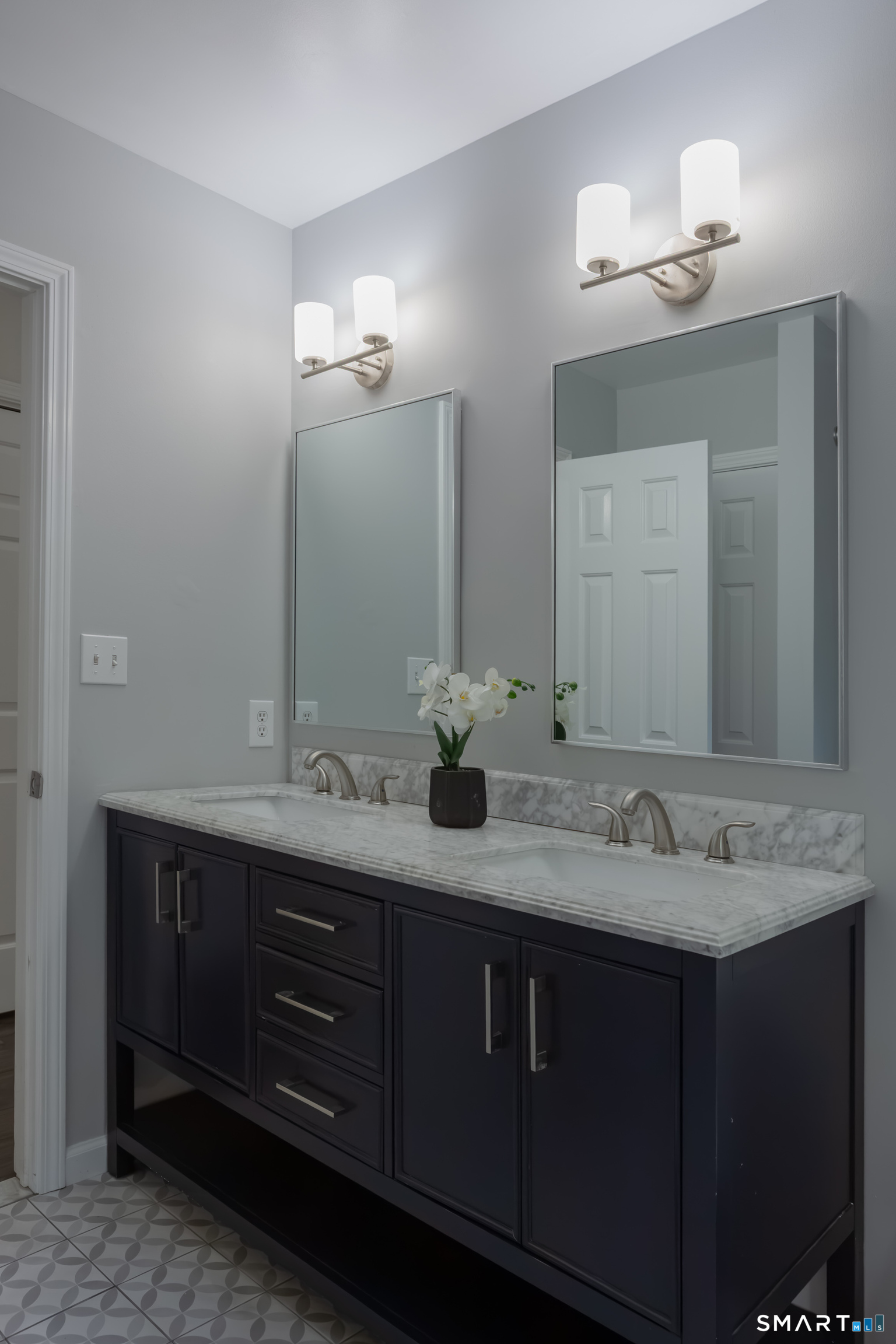30 Crested Ridge Court